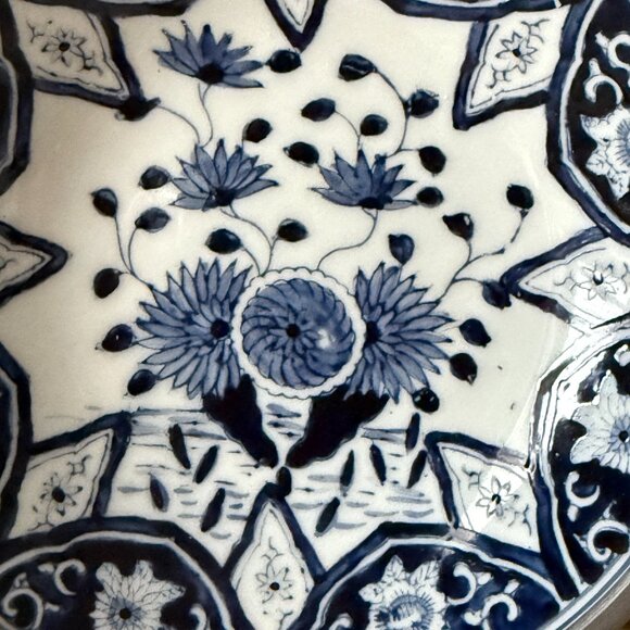 Vintage Japanese Blue & White Porcelain Trinket Bowl Hand-Painted - Picture 4 of 9